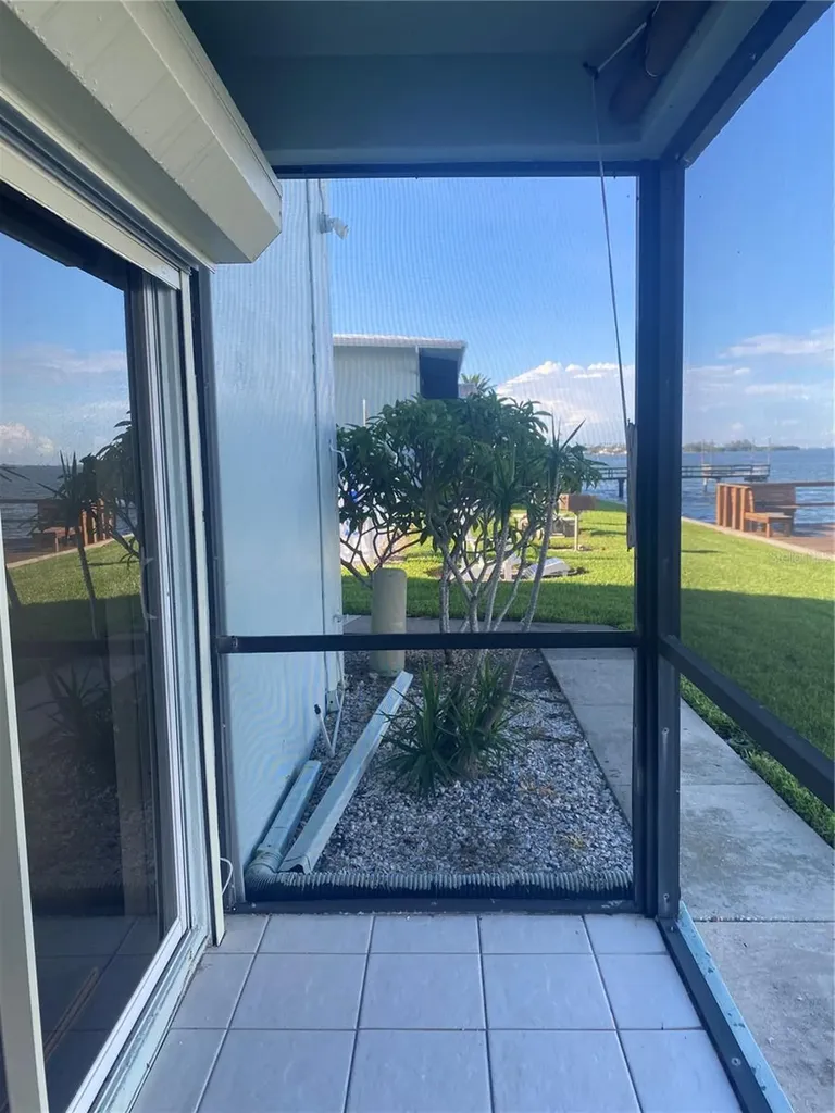 2570 Gary Circle Dunedin FL 34698