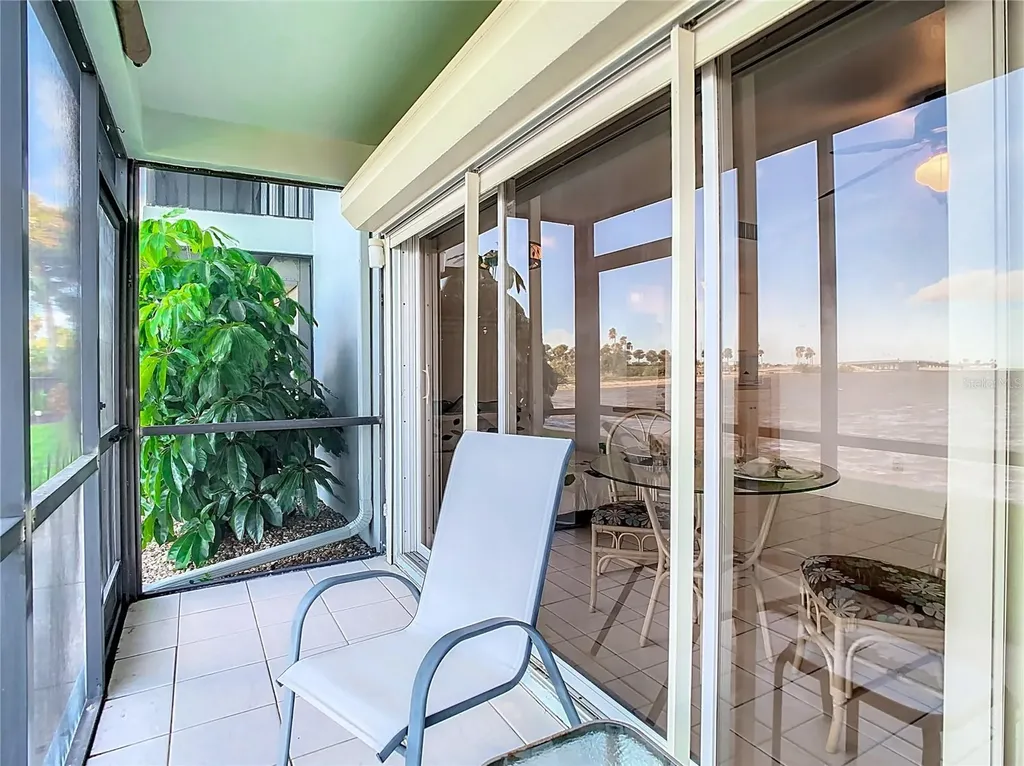 2570 Gary Circle Dunedin FL 34698