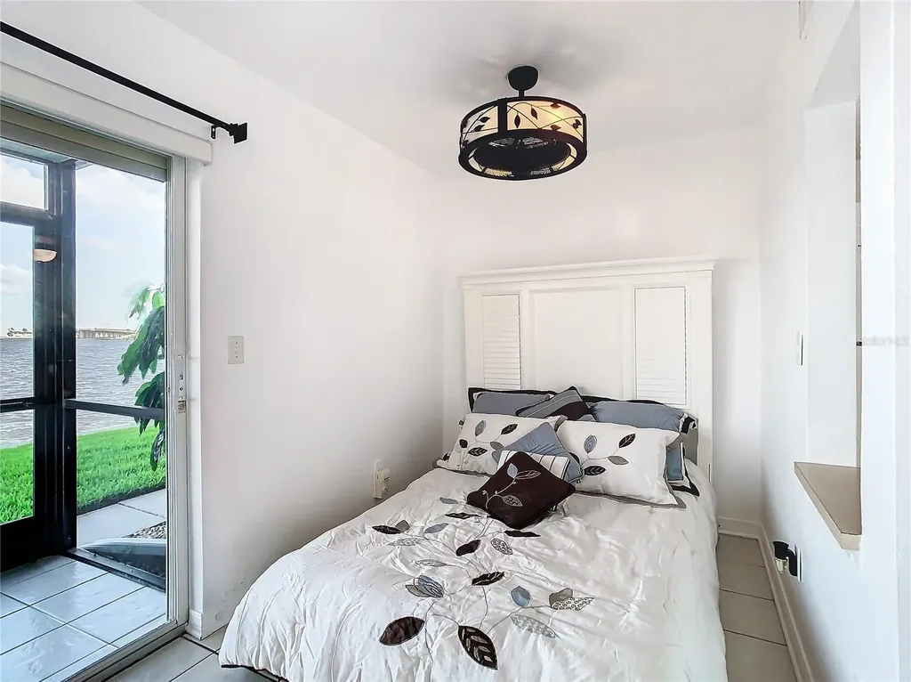2570 Gary Circle Dunedin FL 34698