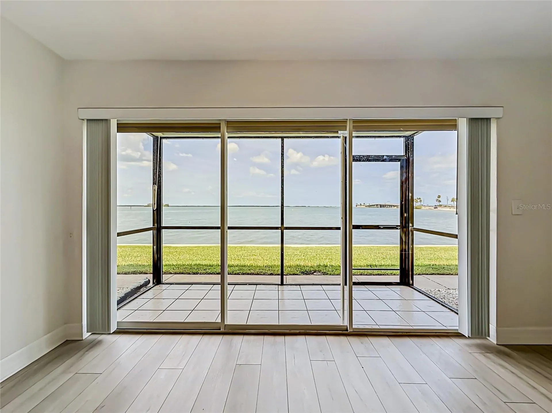 2570 Gary Circle Dunedin FL 34698