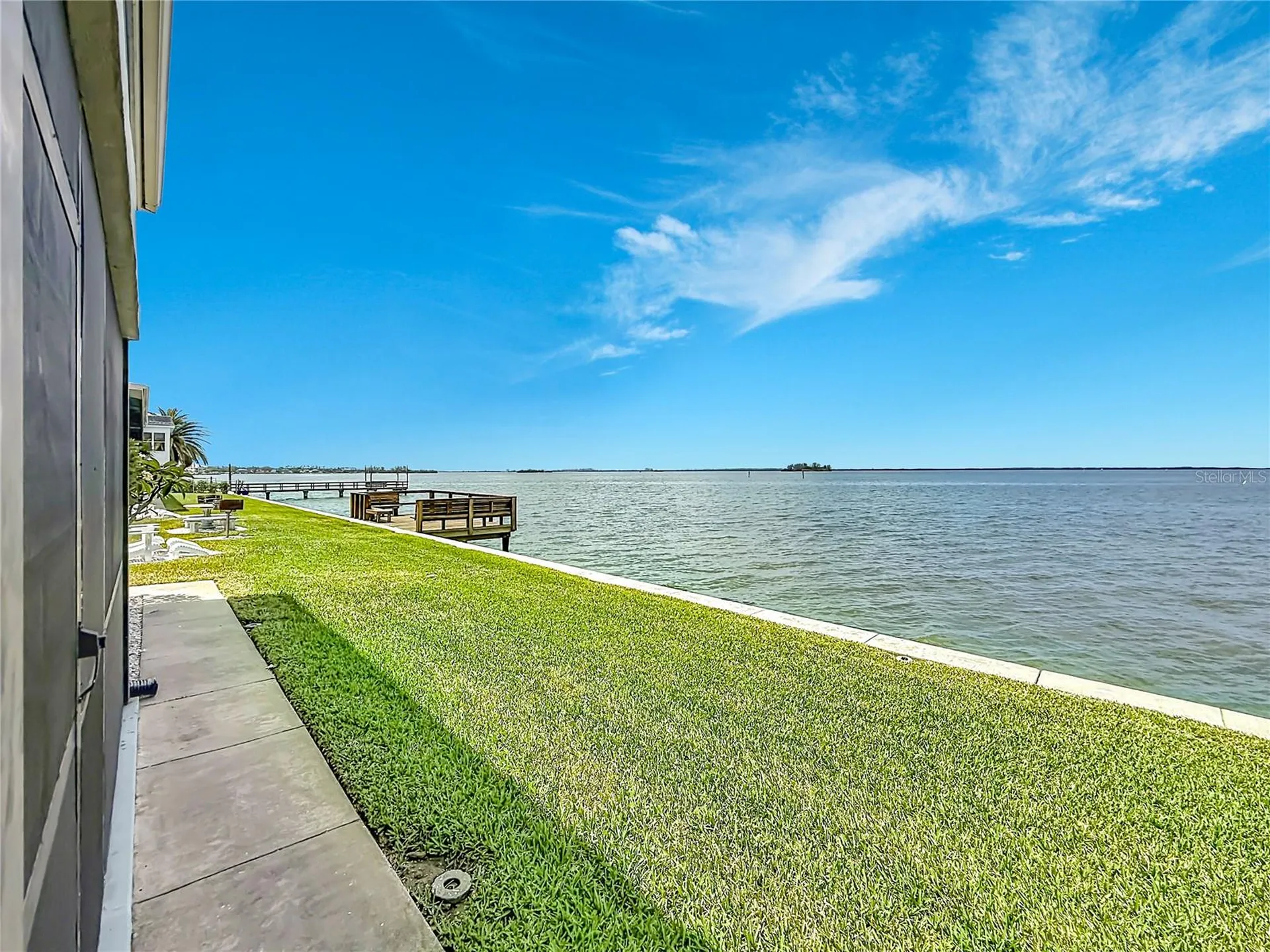 2570 Gary Circle Dunedin FL 34698
