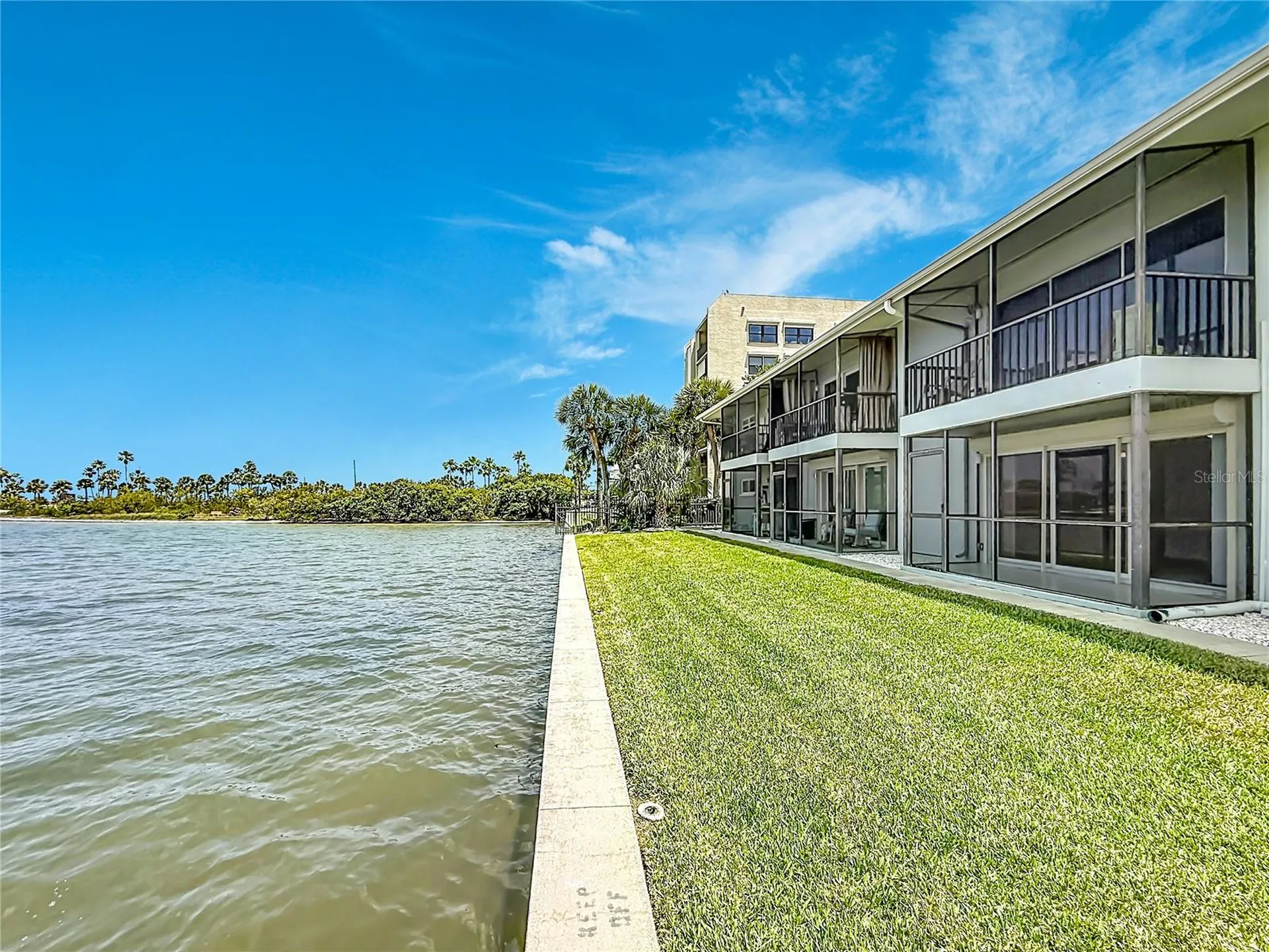2570 Gary Circle Dunedin FL 34698