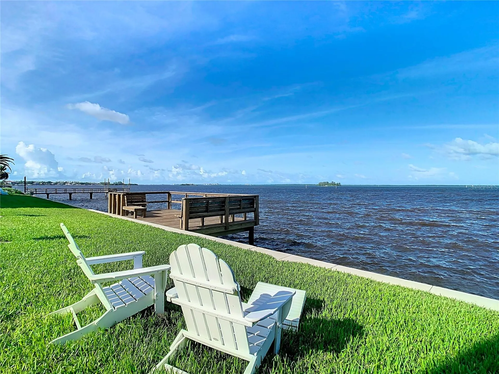 2570 Gary Circle Dunedin FL 34698