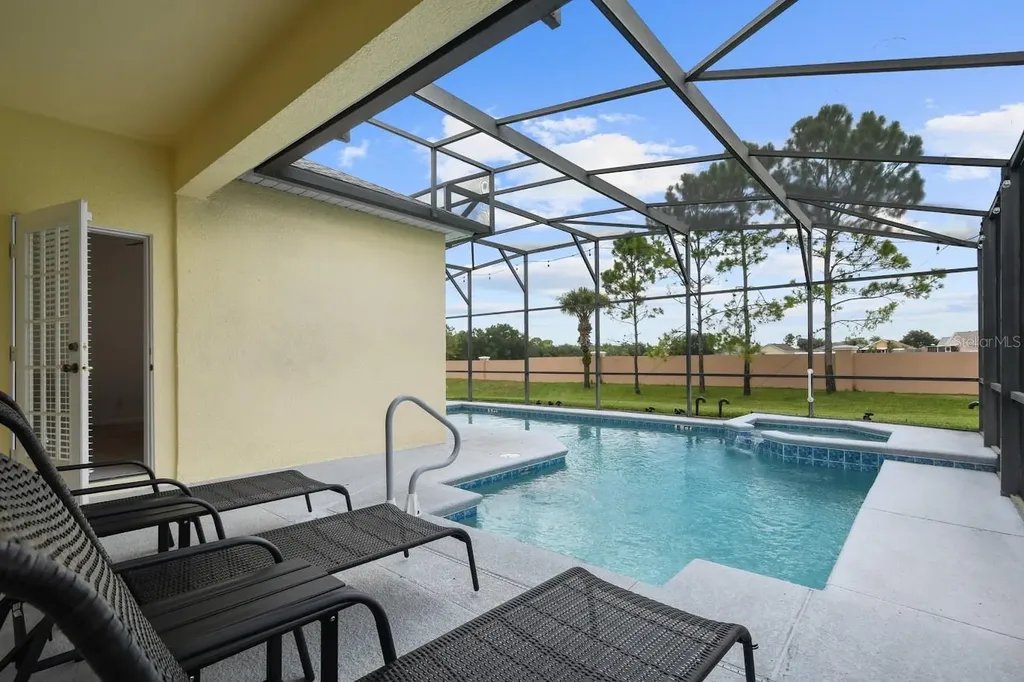 492 Tupelo Circle Davenport FL 33897
