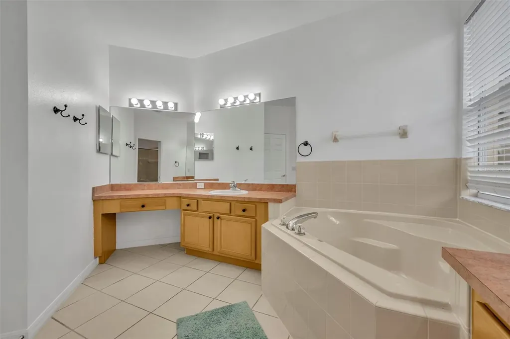 492 Tupelo Circle Davenport FL 33897