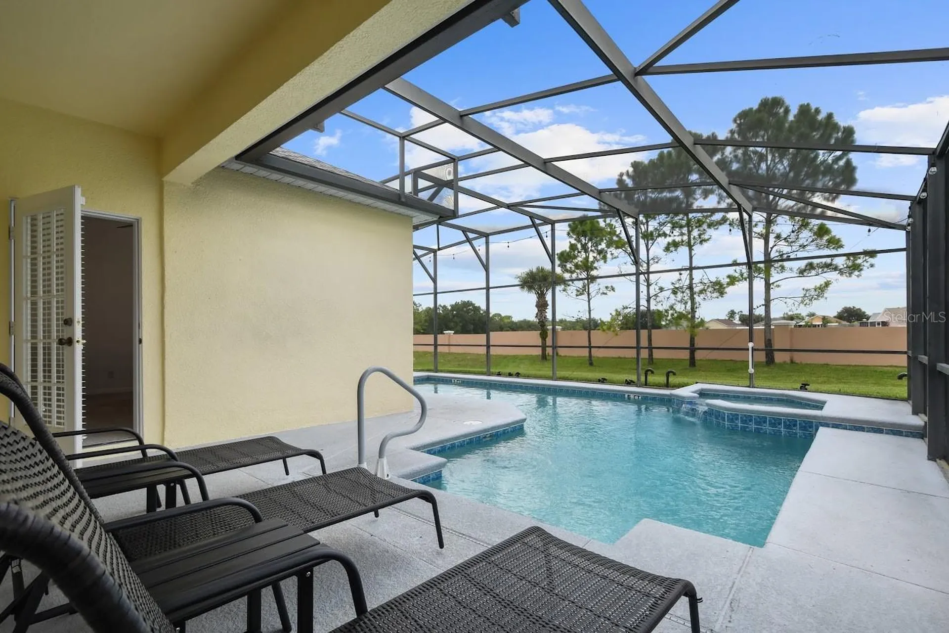 492 Tupelo Circle Davenport FL 33897