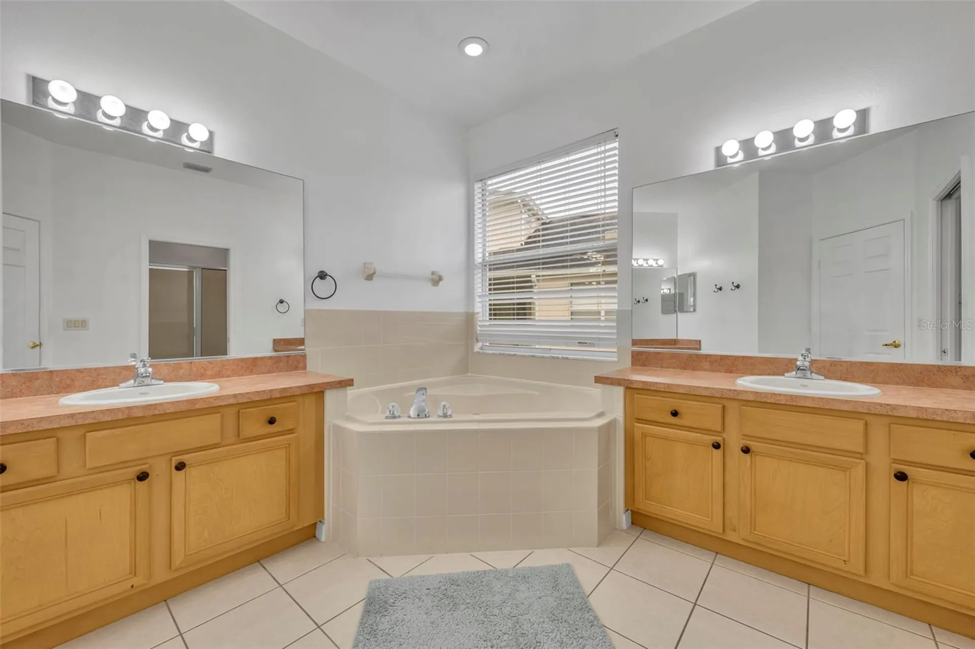 492 Tupelo Circle Davenport FL 33897
