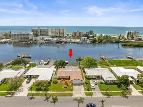 10434 Sovereign Drive Largo FL 33774