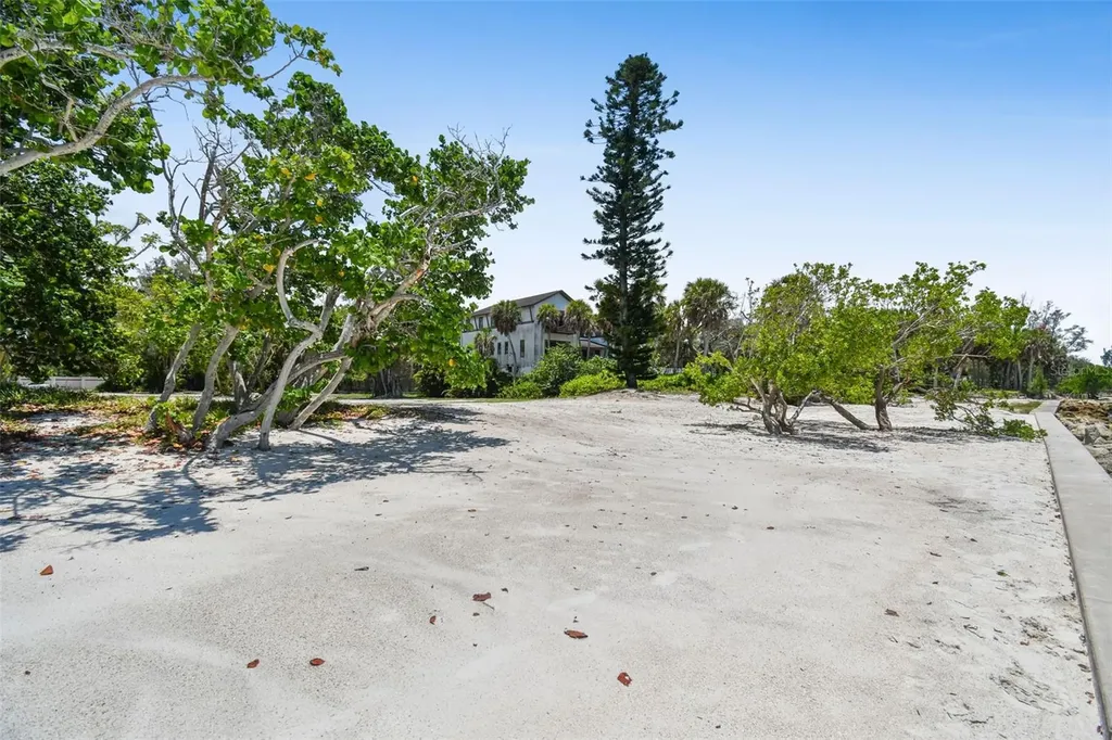4105 Shell Road Sarasota FL 34242