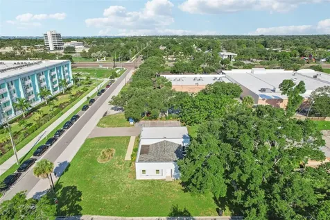 3209 30th Avenue S St Petersburg FL 33712