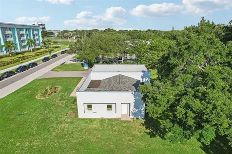 3209 30th Avenue S St Petersburg FL 33712