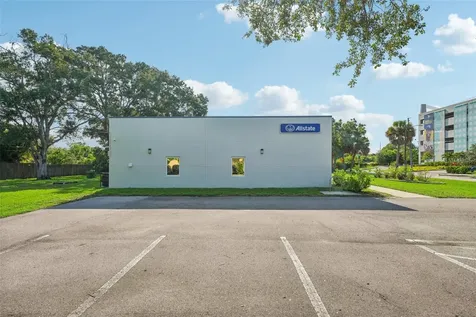 3209 30th Avenue S St Petersburg FL 33712