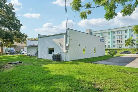 3209 30th Avenue S St Petersburg FL 33712