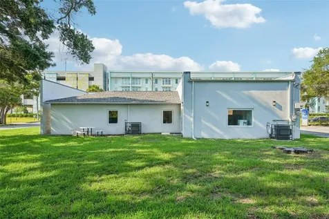 3209 30th Avenue S St Petersburg FL 33712