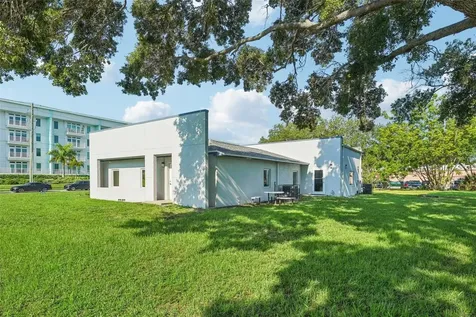 3209 30th Avenue S St Petersburg FL 33712