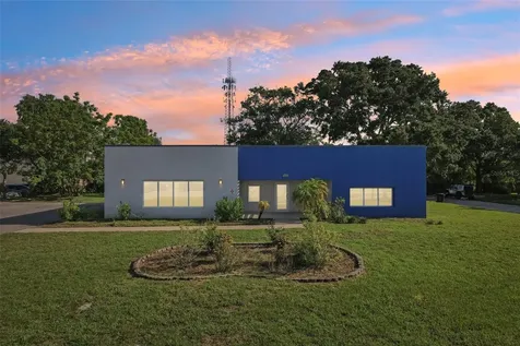 3209 30th Avenue S St Petersburg FL 33712