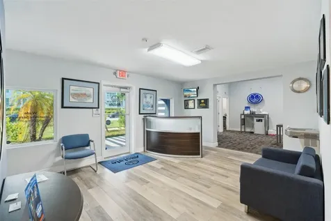 3209 30th Avenue S St Petersburg FL 33712