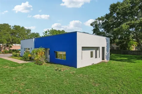 3209 30th Avenue S St Petersburg FL 33712