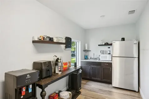 3209 30th Avenue S St Petersburg FL 33712