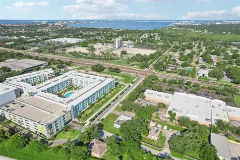 3209 30th Avenue S St Petersburg FL 33712