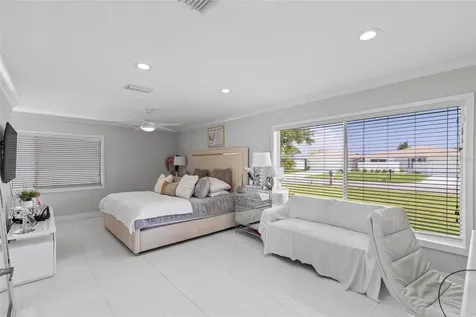 4 Cardwell Court Palm Coast FL 32137