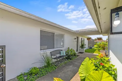 4 Cardwell Court Palm Coast FL 32137
