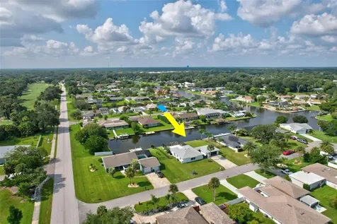 4 Cardwell Court Palm Coast FL 32137