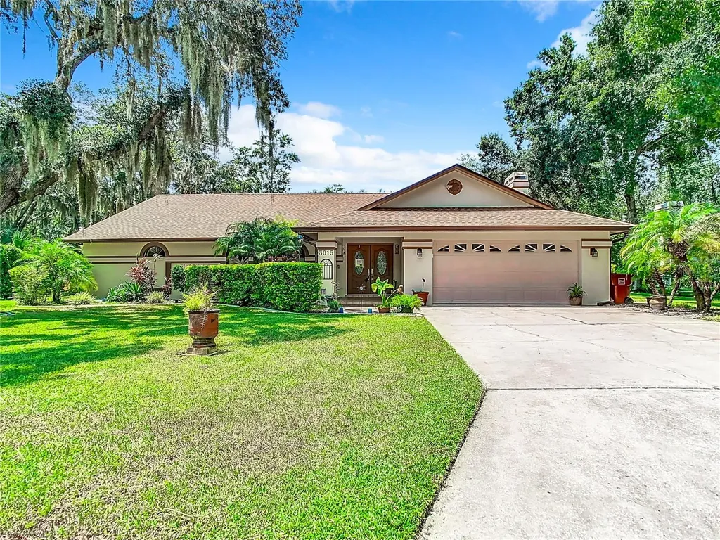 3015 Forest Club Drive Plant City FL 33566