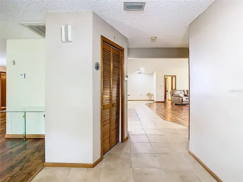 3015 Forest Club Drive Plant City FL 33566