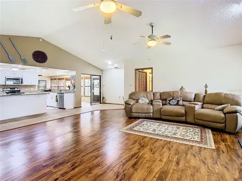 3015 Forest Club Drive Plant City FL 33566