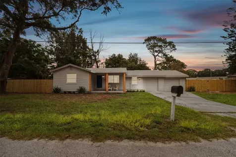 4925 Harding Road N St Petersburg FL 33709
