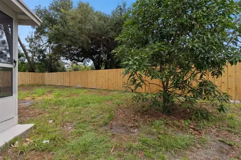 4925 Harding Road N St Petersburg FL 33709