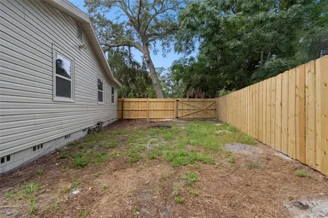4925 Harding Road N St Petersburg FL 33709