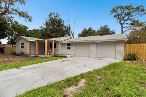 4925 Harding Road N St Petersburg FL 33709