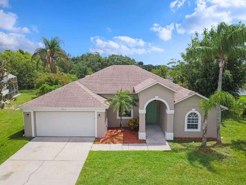 7910 Golden Pond Circle Kissimmee FL 34747