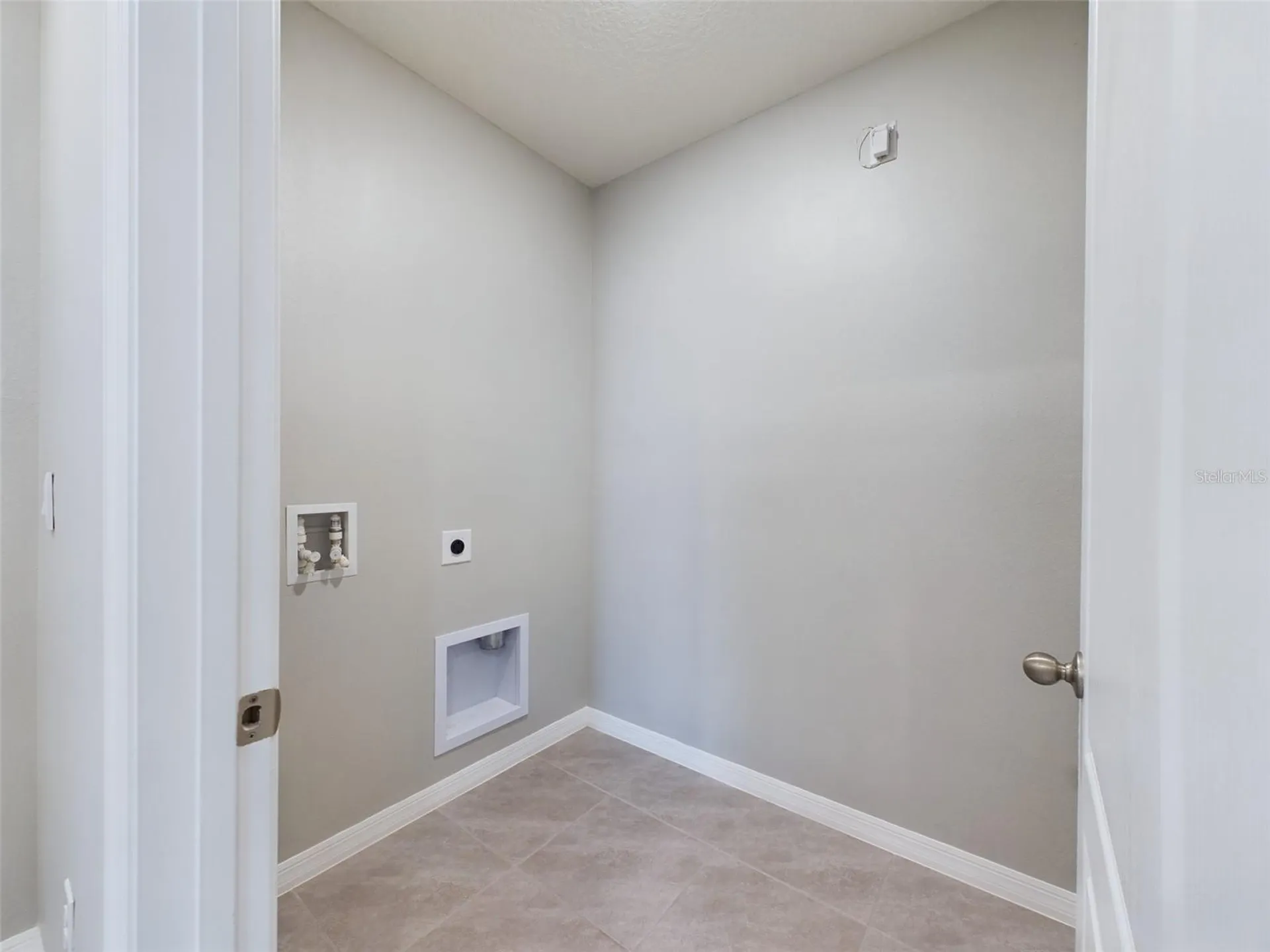 1502 Jadewood Way Kissimmee FL 34744
