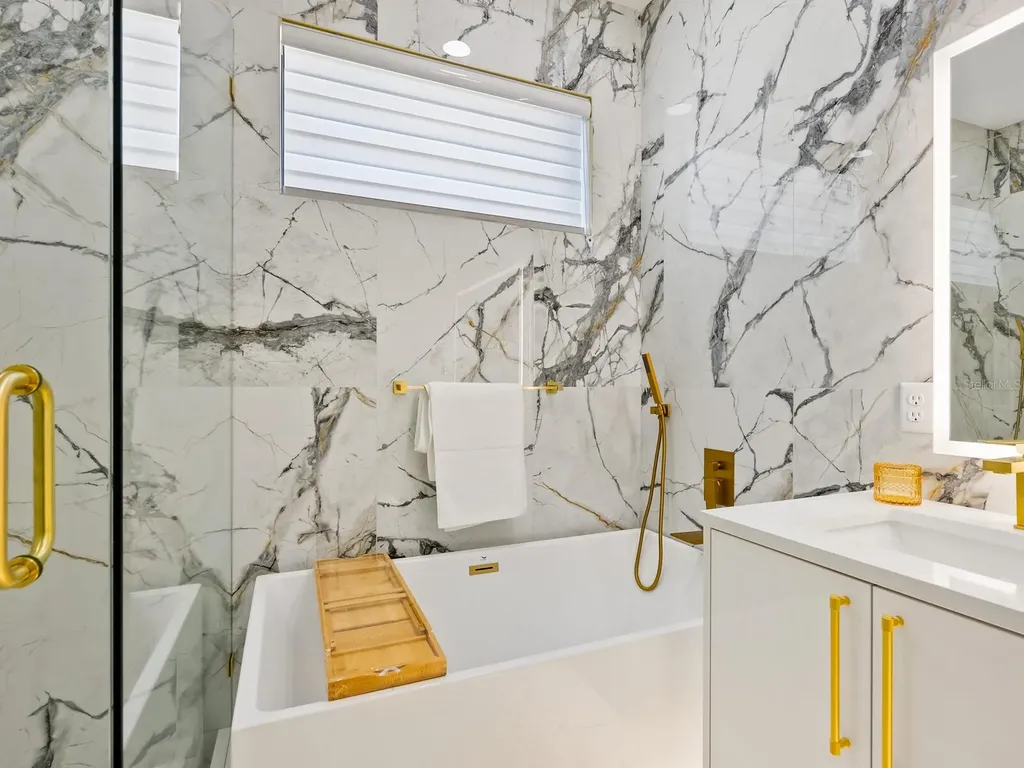 2170 Fruitville Road Sarasota FL 34237