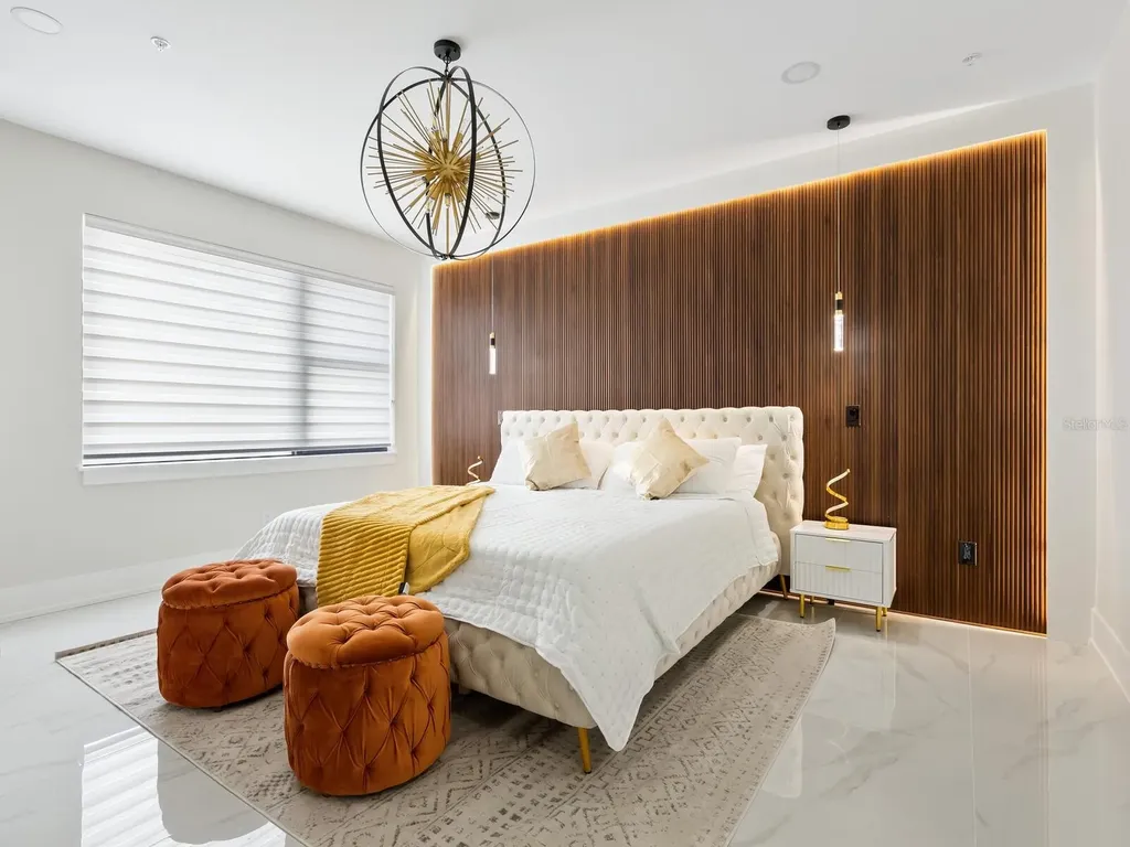 2170 Fruitville Road Sarasota FL 34237