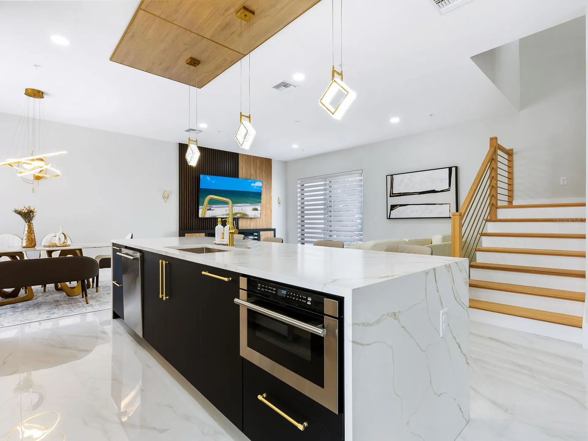 2170 Fruitville Road Sarasota FL 34237