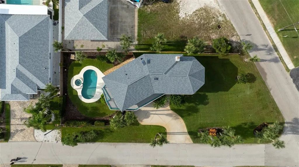 320 Due East Street New Smyrna Beach FL 32169