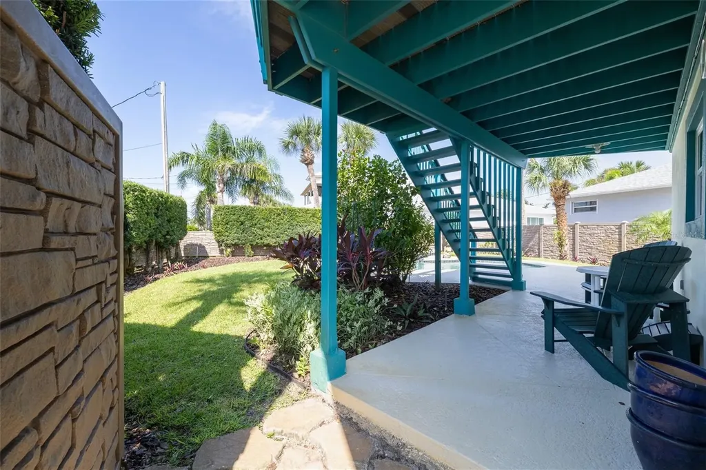 320 Due East Street New Smyrna Beach FL 32169