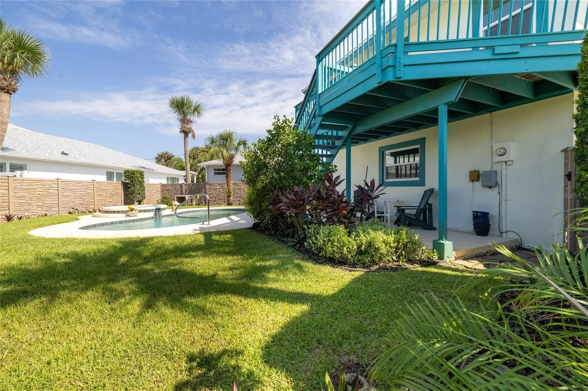 320 Due East Street New Smyrna Beach FL 32169