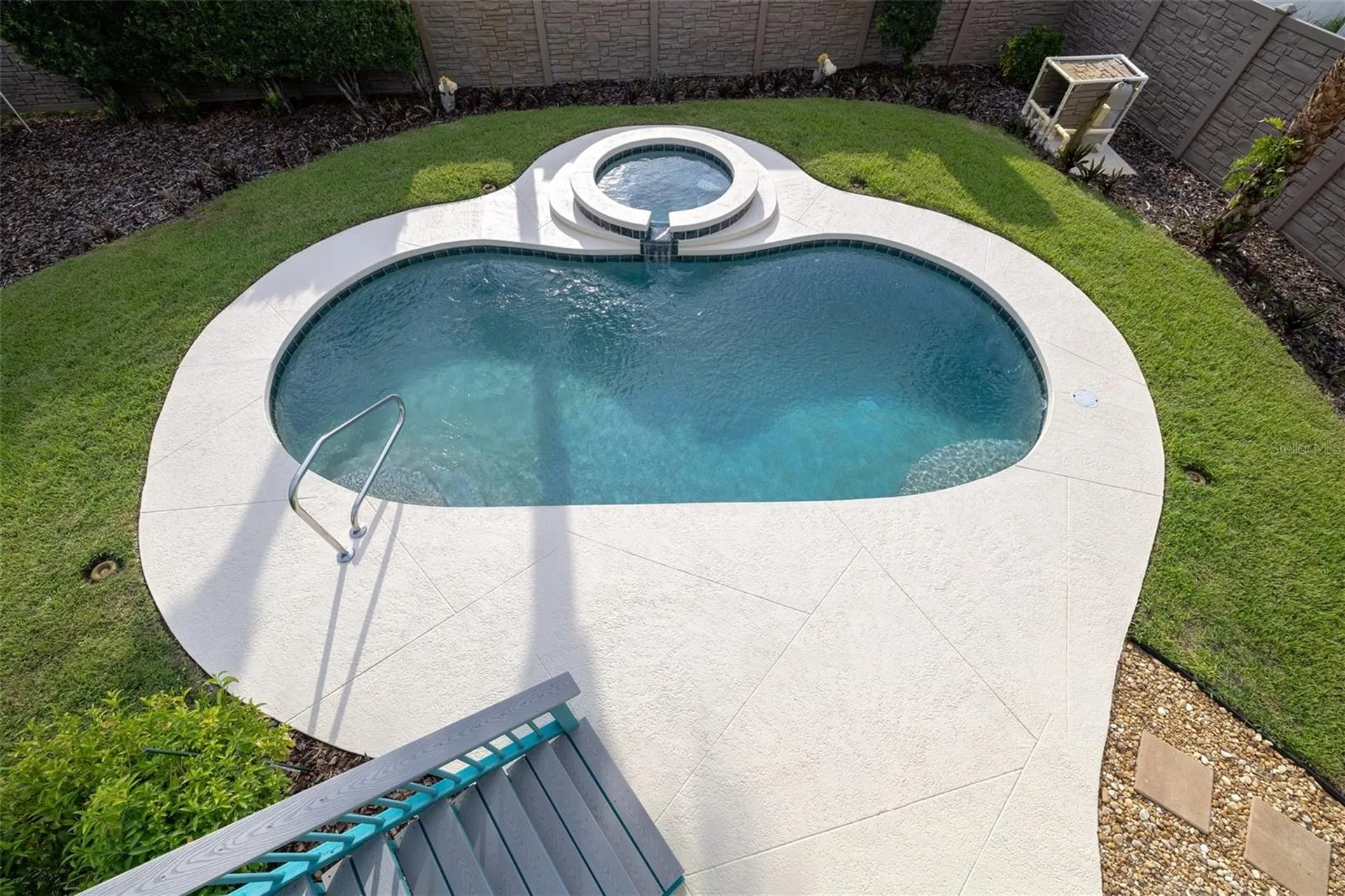 320 Due East Street New Smyrna Beach FL 32169