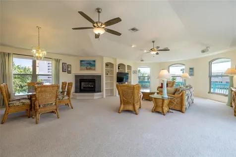 320 Due East Street New Smyrna Beach FL 32169