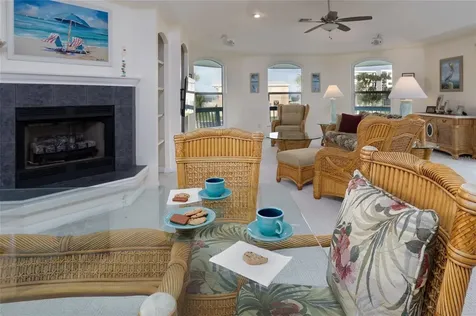 320 Due East Street New Smyrna Beach FL 32169