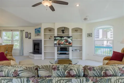 320 Due East Street New Smyrna Beach FL 32169