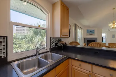 320 Due East Street New Smyrna Beach FL 32169