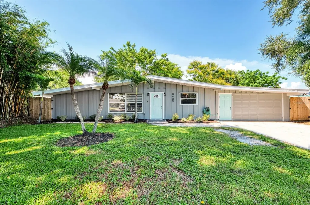 3635 Glen Ridge Lane Sarasota FL 34233