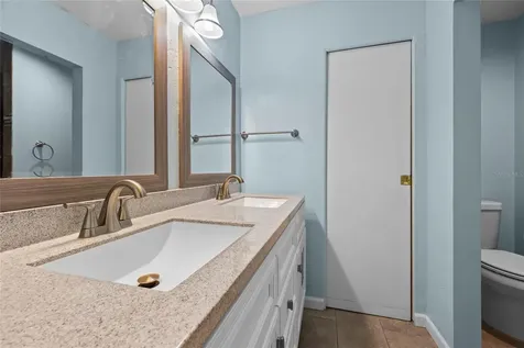 2424 NW 67th Terrace Gainesville FL 32606