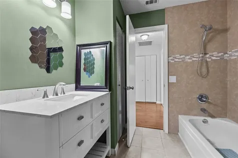 2424 NW 67th Terrace Gainesville FL 32606
